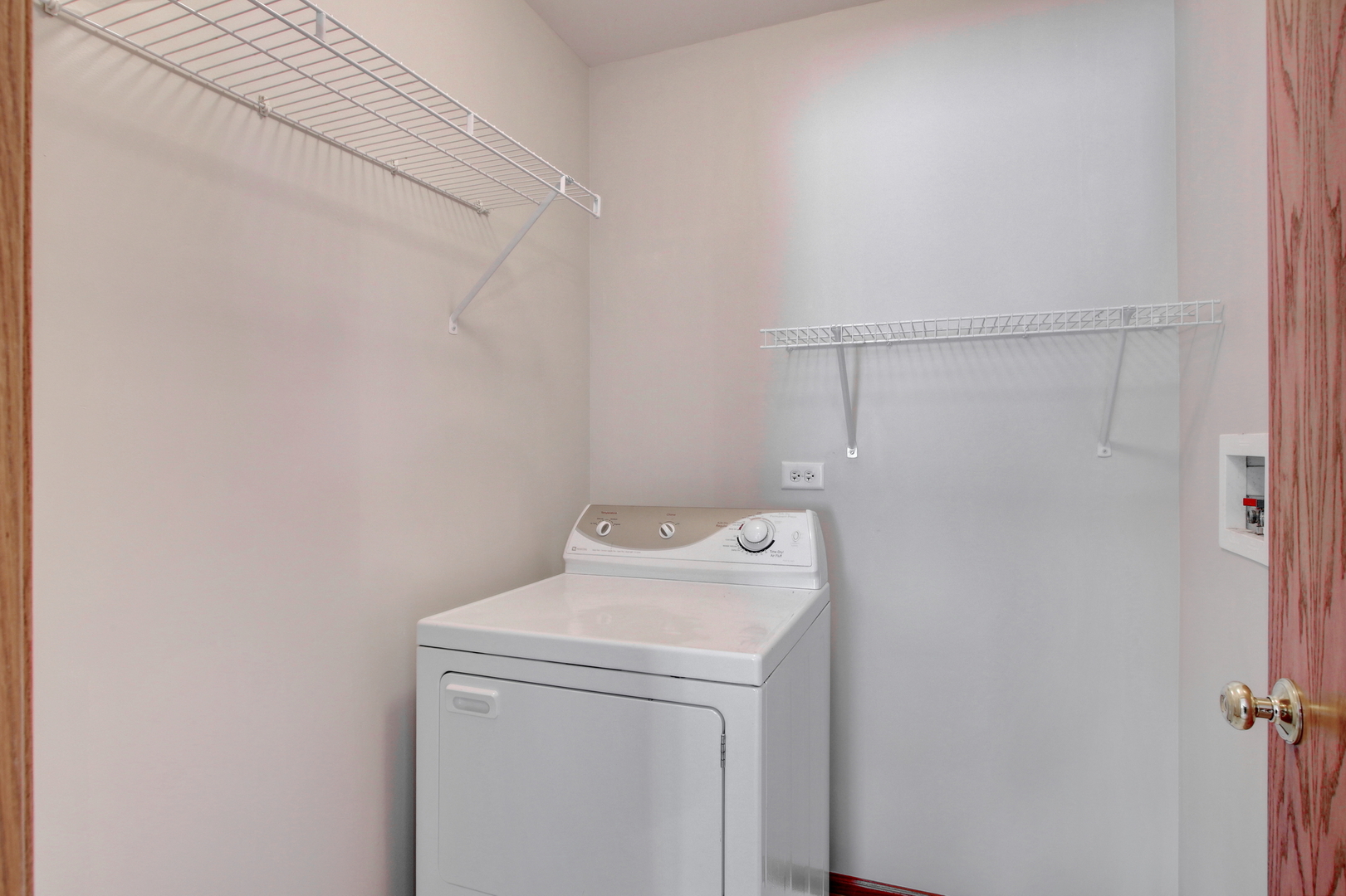 1014 Devon Drive Antioch, IL 60002 - Photo 49 of 51 a utility room with dryer and washer