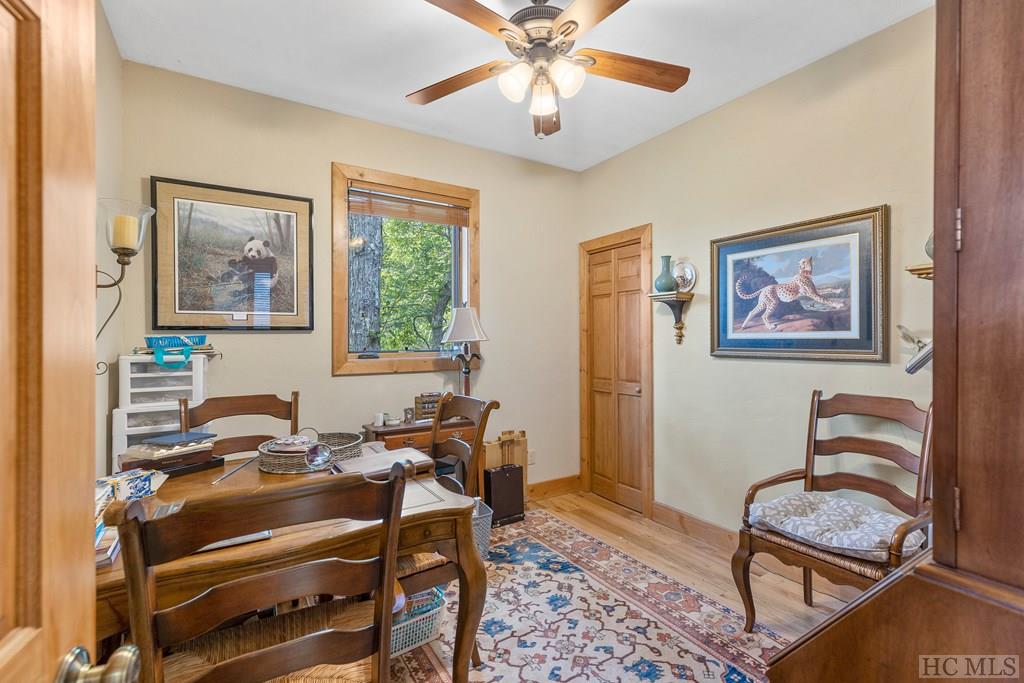 216 Eagle Ridge Road Sapphire, NC 28774 - Photo 12 of 17 Gallery Image 12
