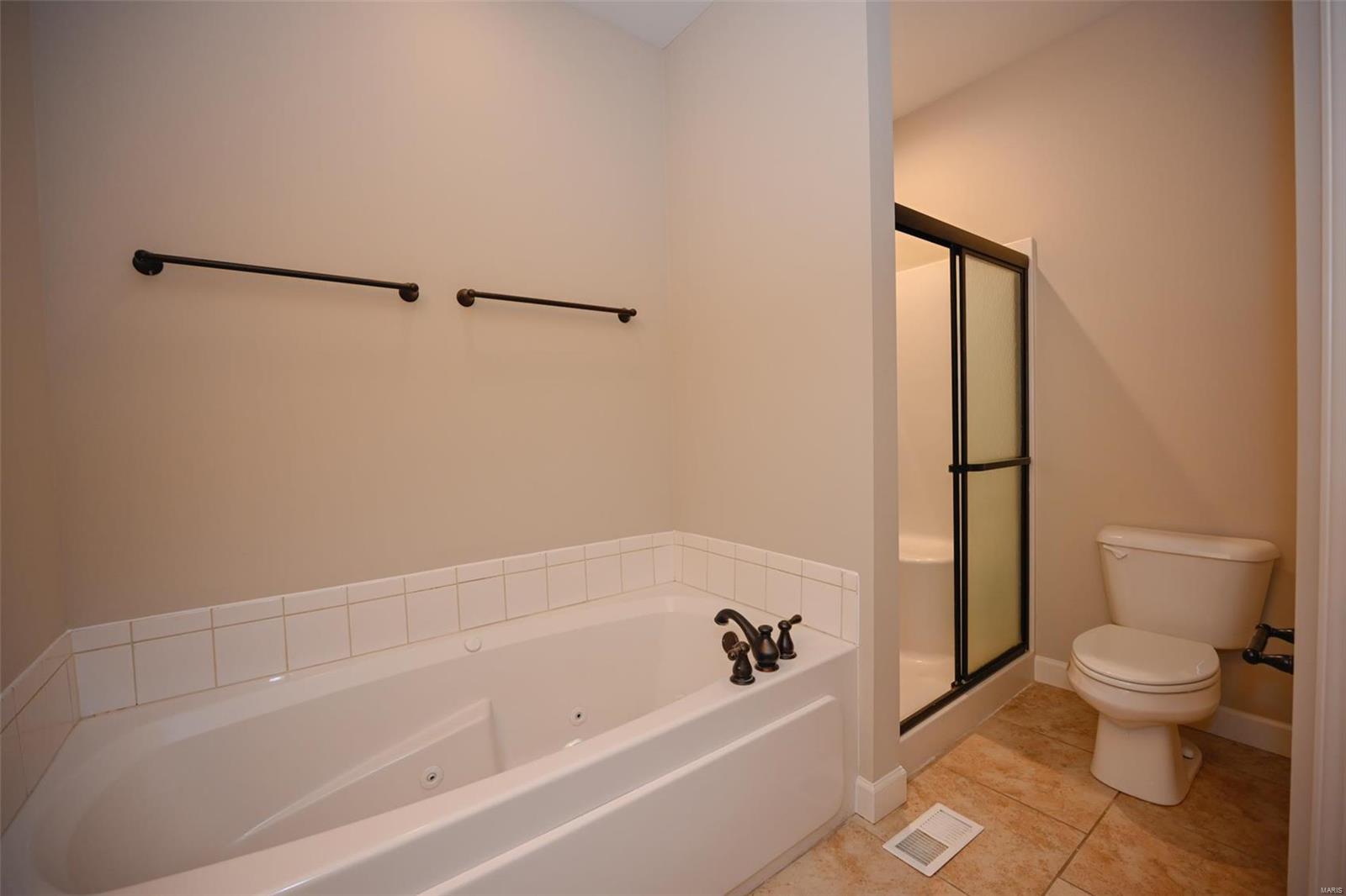 123 Briar Ridge Maryville, IL 62062 - Photo 21 of 37 Gallery Image 21