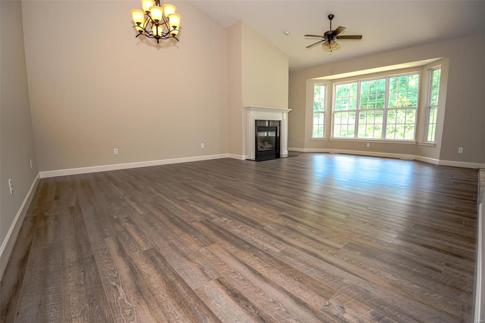 123 Briar Ridge Maryville, IL 62062 - Photo 5 of 37 Gallery Image 5