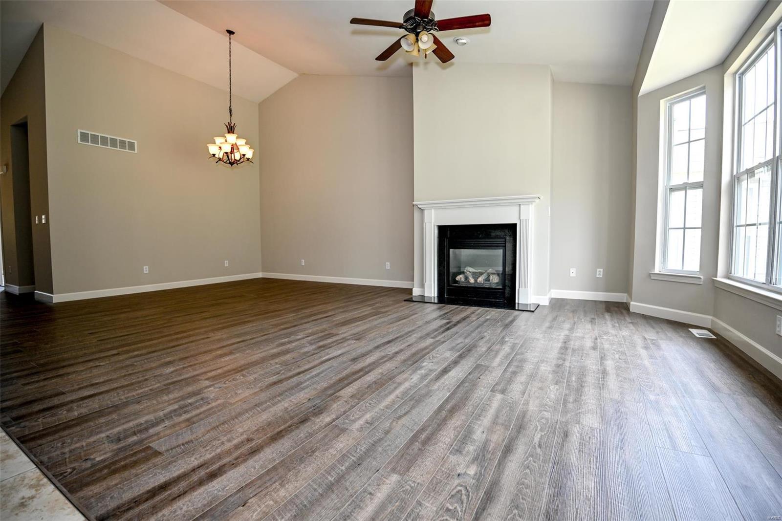 123 Briar Ridge Maryville, IL 62062 - Photo 6 of 37 Gallery Image 6