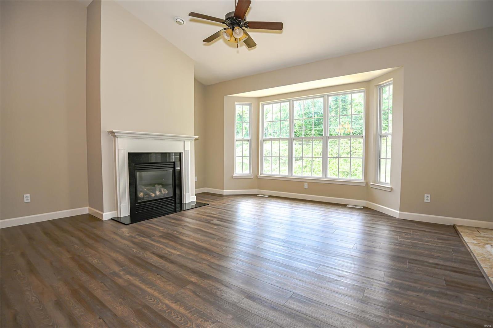123 Briar Ridge Maryville, IL 62062 - Photo 7 of 37 Gallery Image 7