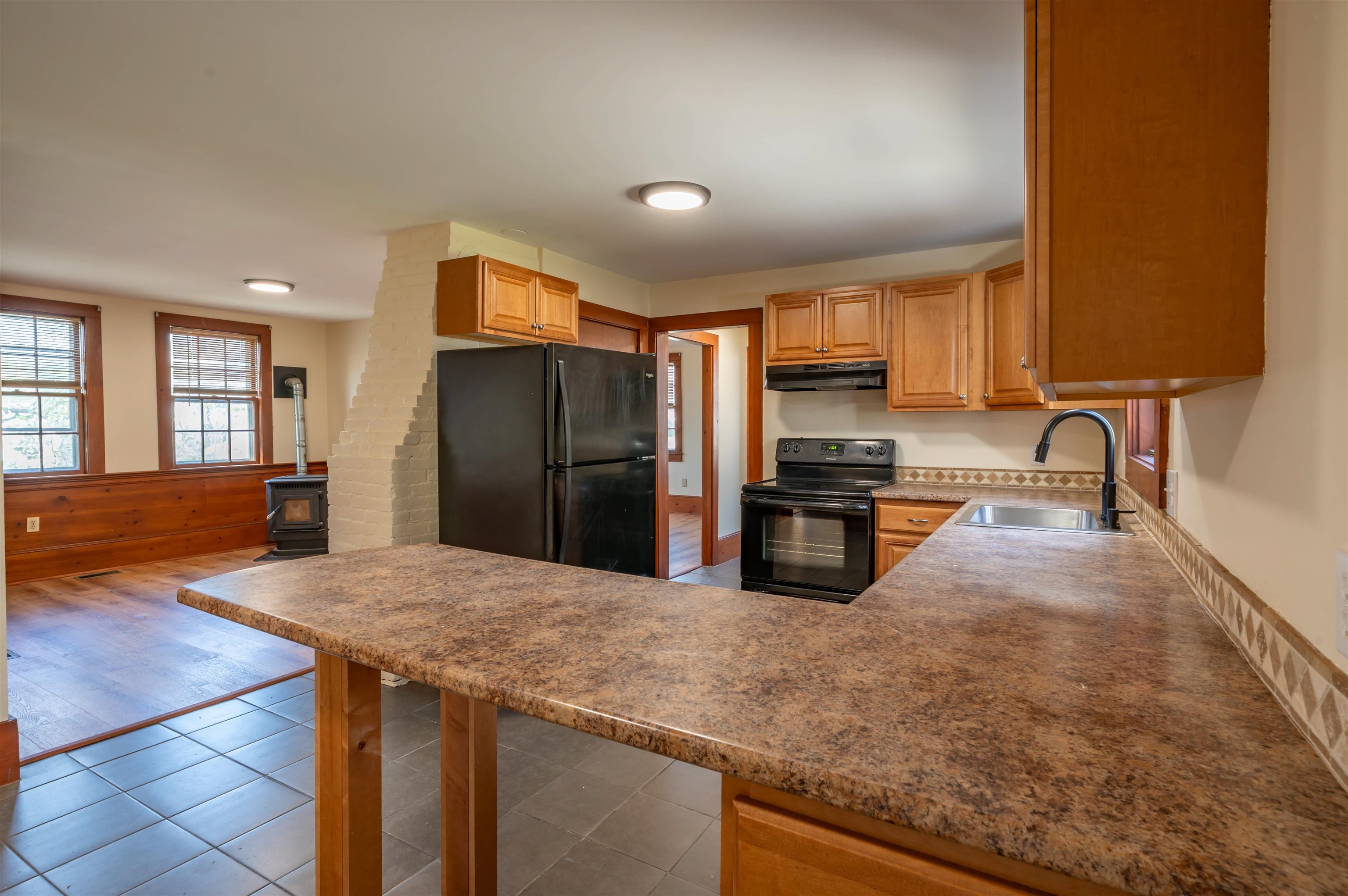 5 Loop Road Merrimack, NH 03054 - Photo 7 of 29 Gallery Image 7