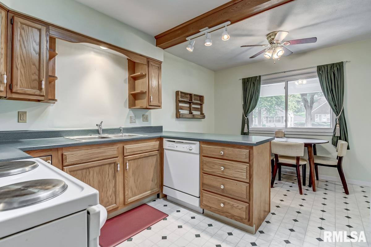 3205 South 1st Street Springfield, IL 62703 - Photo 8 of 41