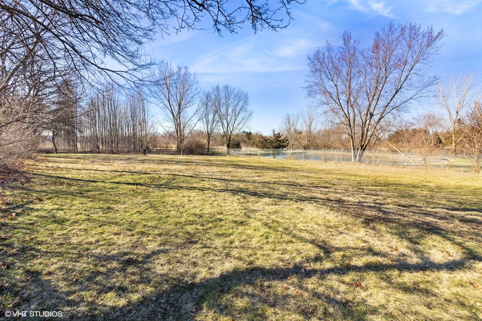 41 West 573 Lenz Road Elgin, IL 60124 - Photo 6 of 21 a view of an ocean