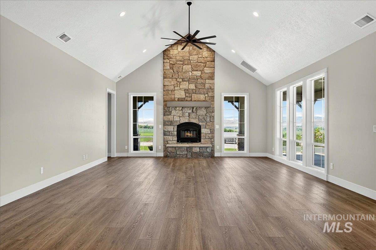 18052 Andorra Lane Caldwell, ID 83607 - Photo 9 of 48