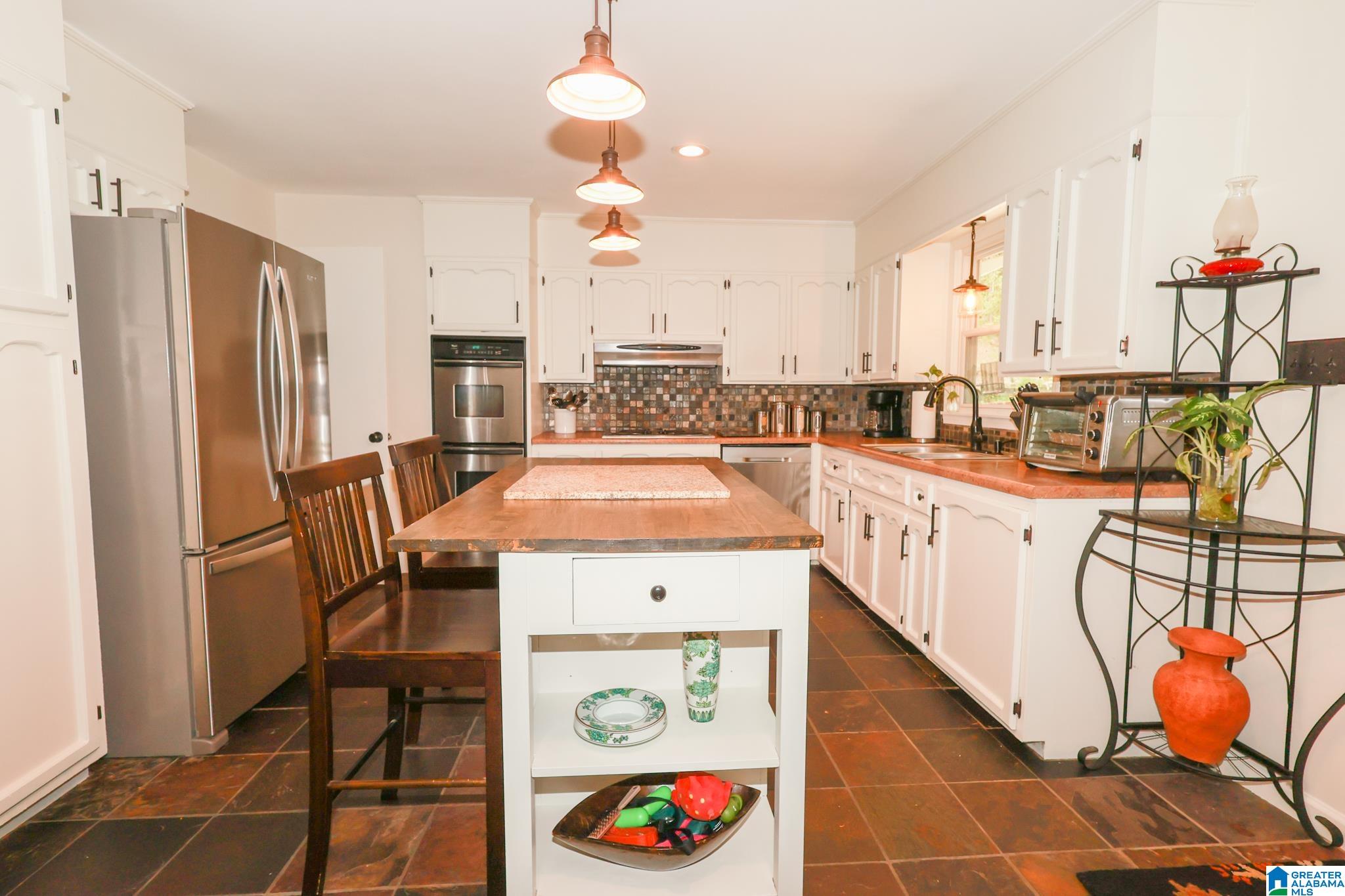 1624 Moss Rock Road Birmingham, AL 35226 - Photo 7 of 31