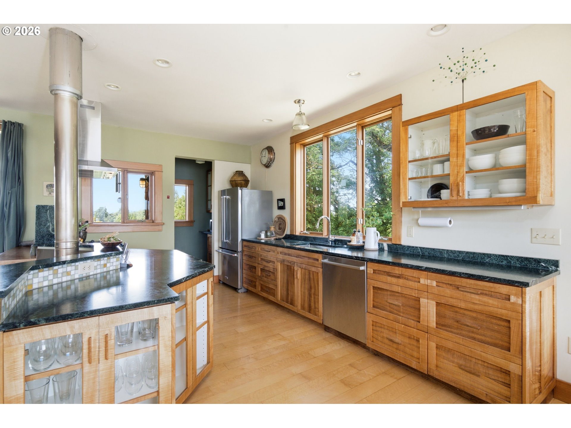 16200 Northwest Gillihan Road Portland, OR 97231 - Photo 14 of 48