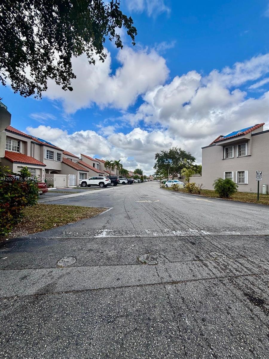 6492 Southwest 129th Avenue Miami, FL 33183 - Photo 18 of 23