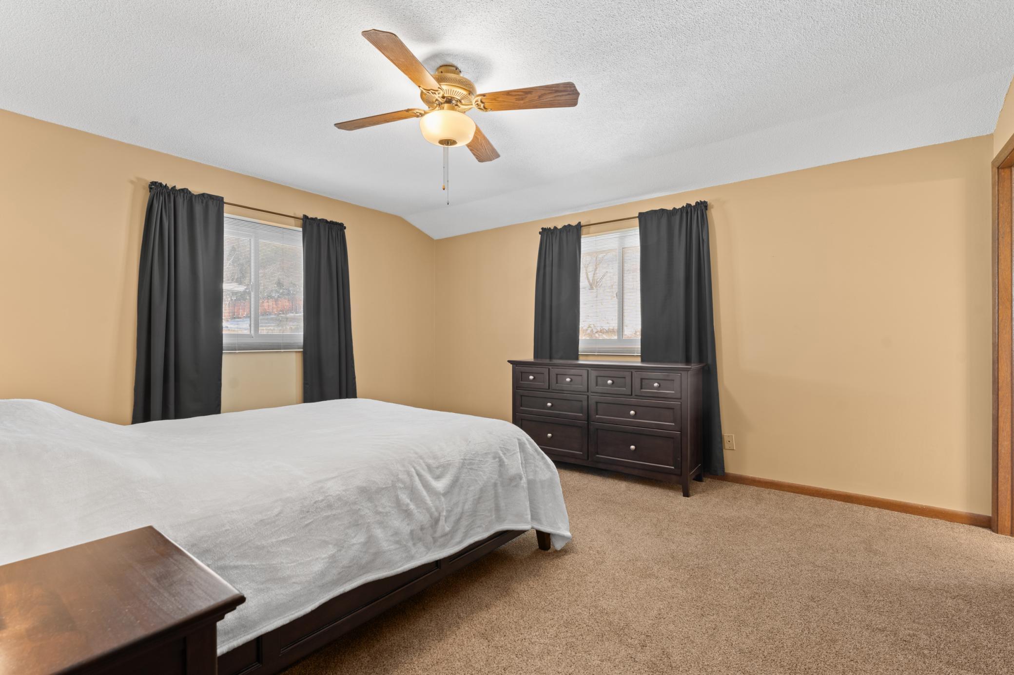 1604 11th Avenue Northeast Rochester, MN 55906 - Photo 12 of 27