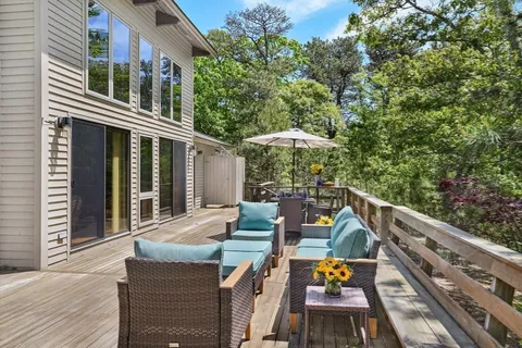 $1,895,000 | 18 Puritan Drive, Oak Bluffs, MA 02557
