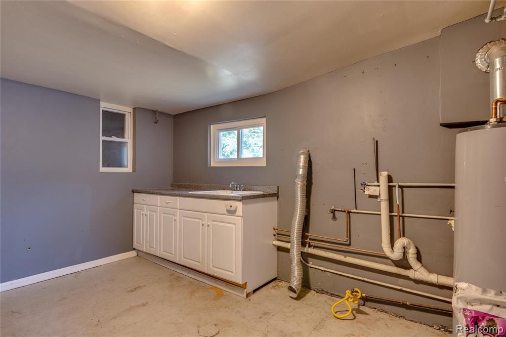 11635 Inkster Road Livonia, MI 48150 - Photo 17 of 20