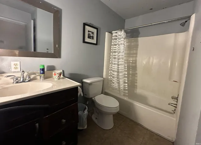 $349,900 | 4424 East 10th Street, Bloomington, IN 47408