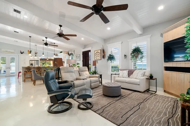 $1,900,000 | 65 Tarpon Avenue, Key Largo, FL 33037