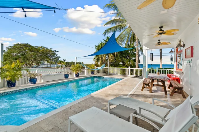 $1,900,000 | 65 Tarpon Avenue, Key Largo, FL 33037