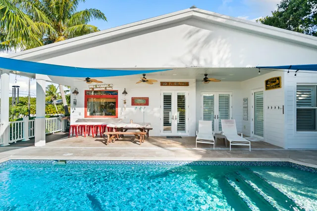 $1,900,000 | 65 Tarpon Avenue, Key Largo, FL 33037