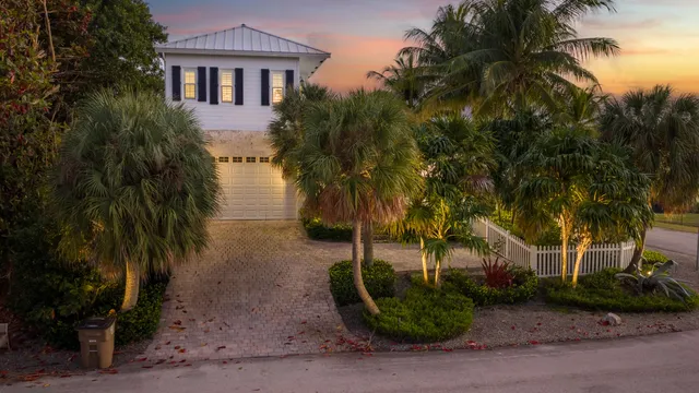 $1,900,000 | 65 Tarpon Avenue, Key Largo, FL 33037