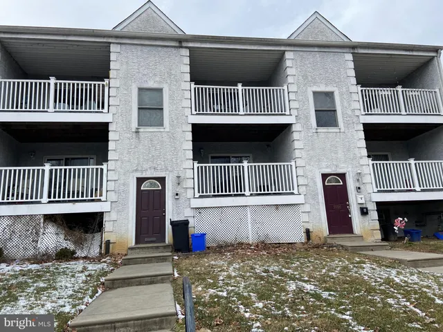 $1,700 | 5954 Henry Avenue, Philadelphia, PA 19128