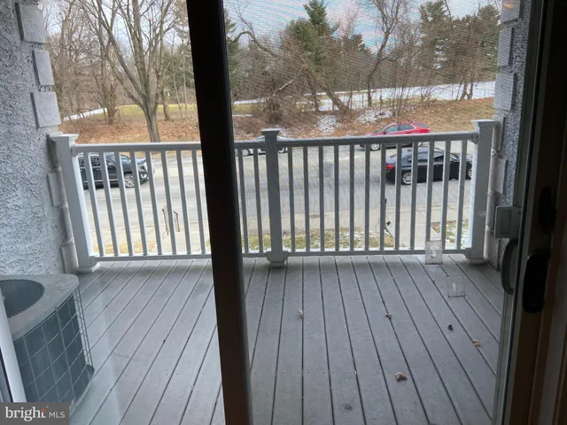 $1,700 | 5954 Henry Avenue, Philadelphia, PA 19128