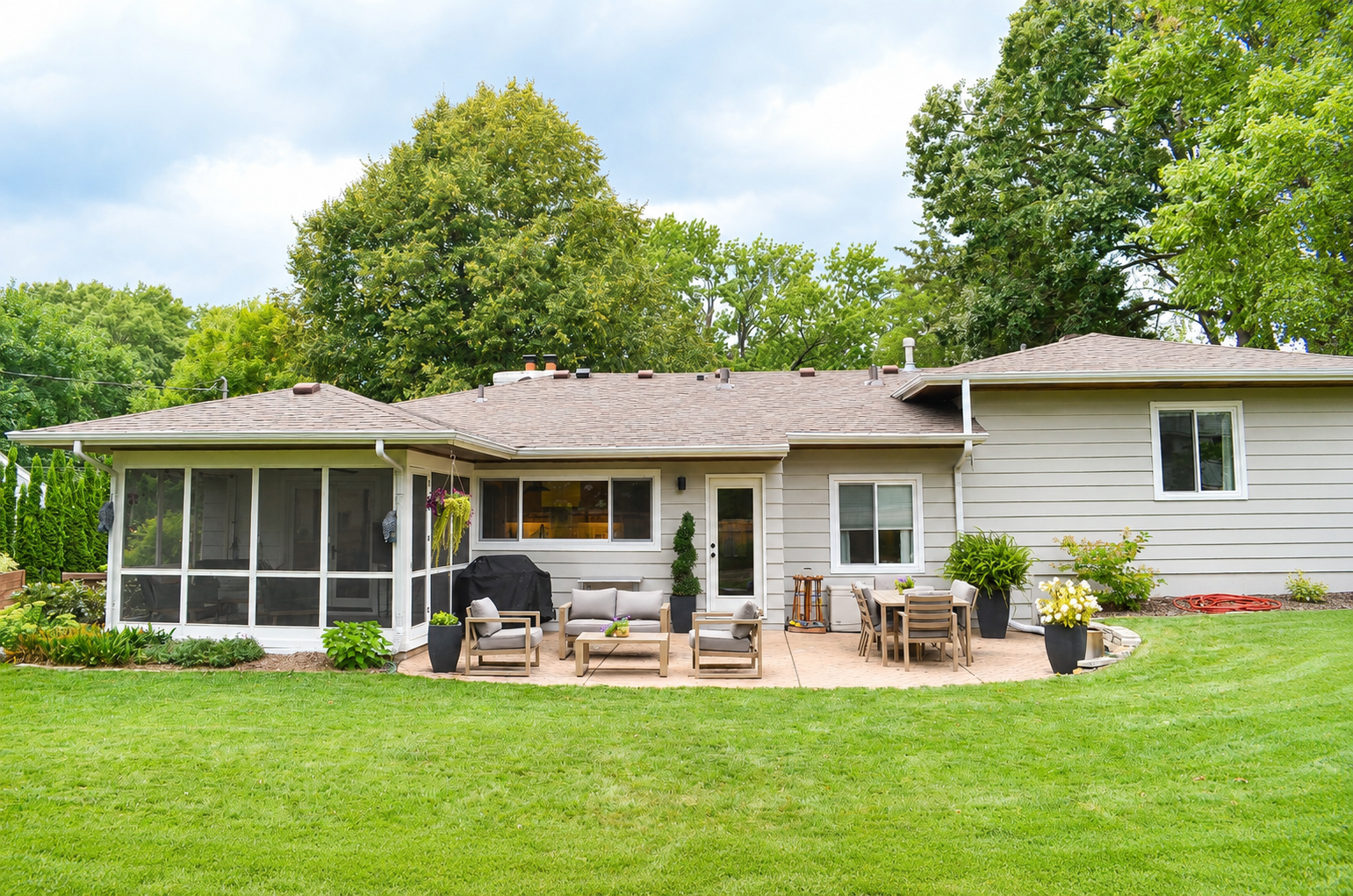 241 Holly Road Hopkins, MN 55343 - Photo 38 of 40 Gallery Image 38