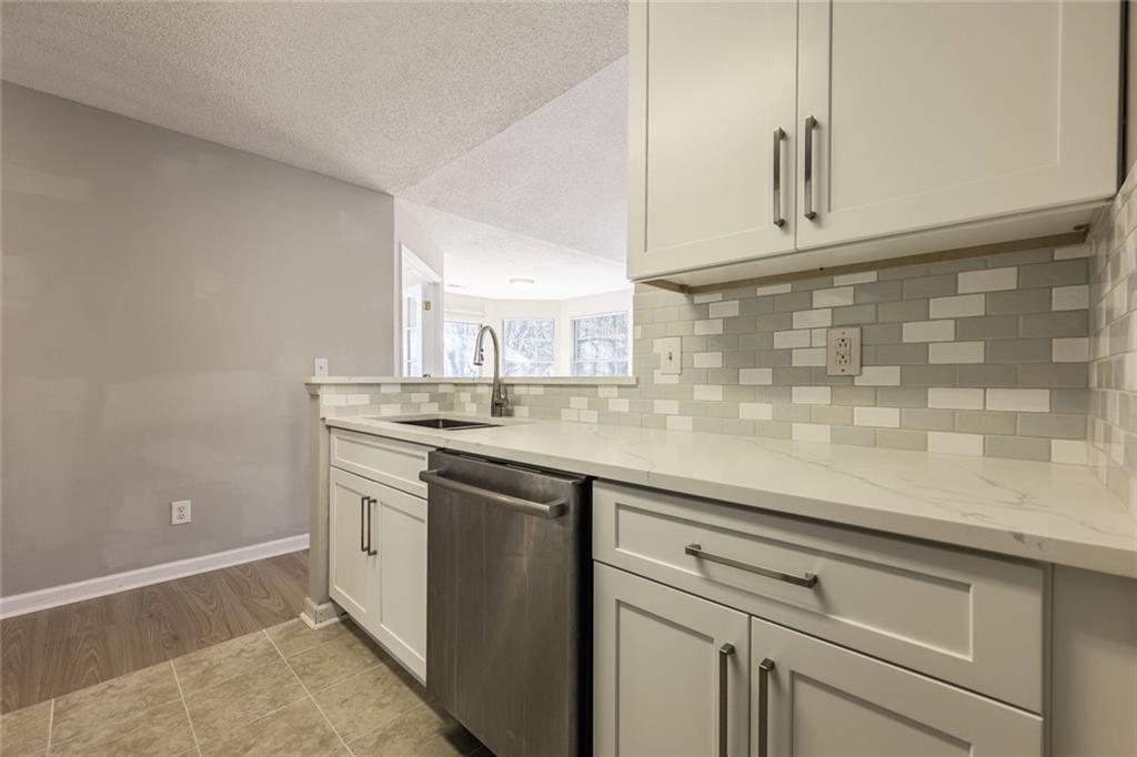 1107 Sandy Ln Drive Alpharetta, GA 30022 - Photo 15 of 31