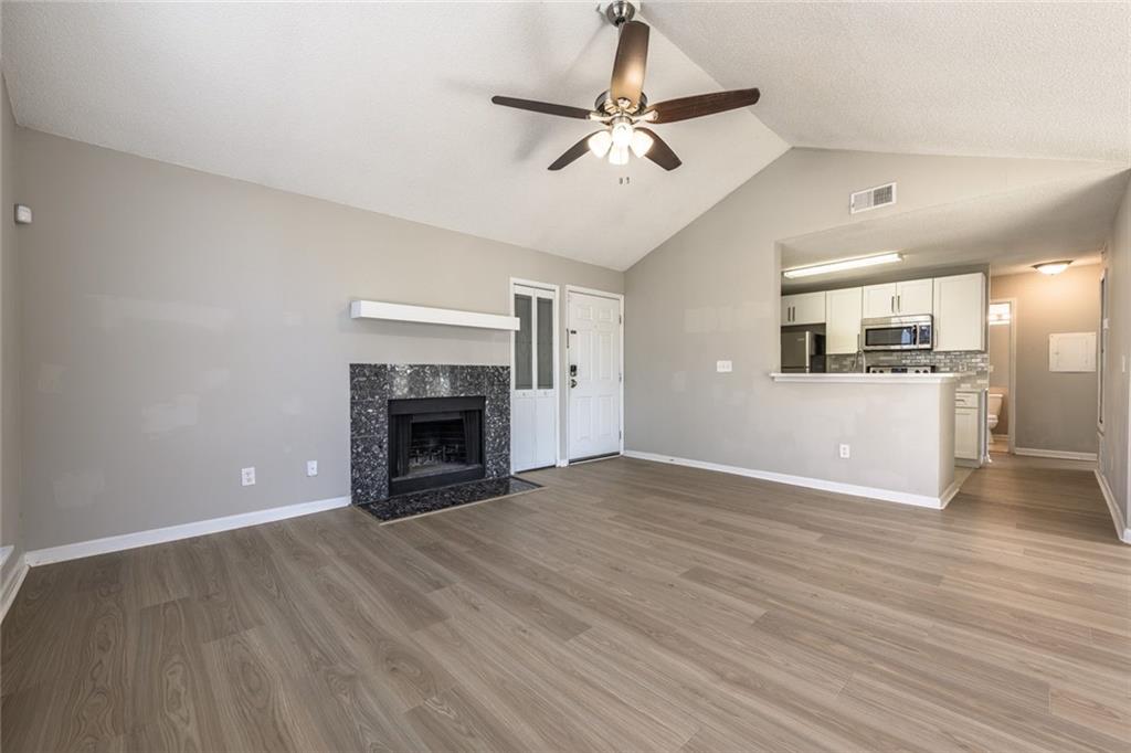 1107 Sandy Ln Drive Alpharetta, GA 30022 - Photo 5 of 31