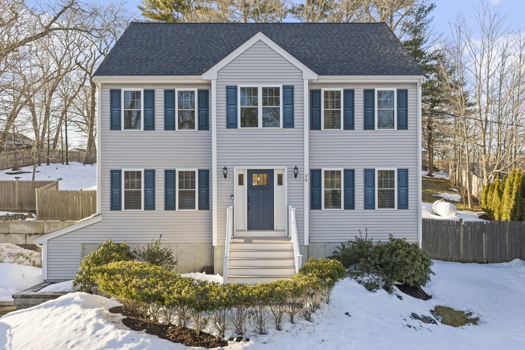 29 Arnold Road Weymouth, MA 02191 - Photo 1 of 42 Gallery Image 1