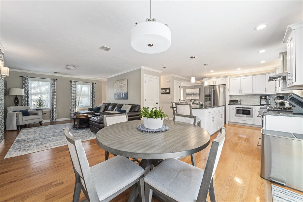 29 Arnold Road Weymouth, MA 02191 - Photo 8 of 42 Gallery Image 8