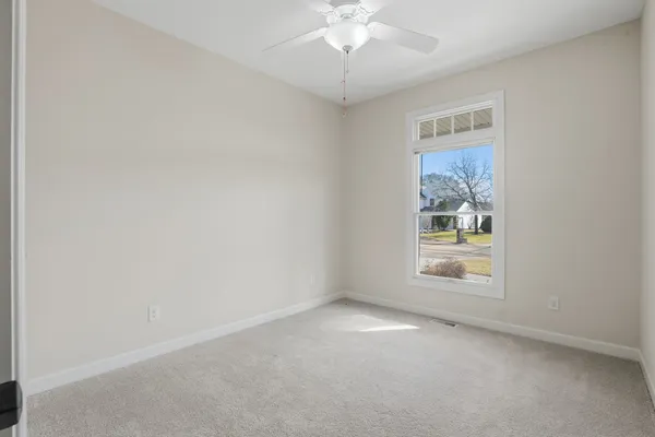 $634,900 | 27018 Glynns Creek Court, Eldridge, IA 52748