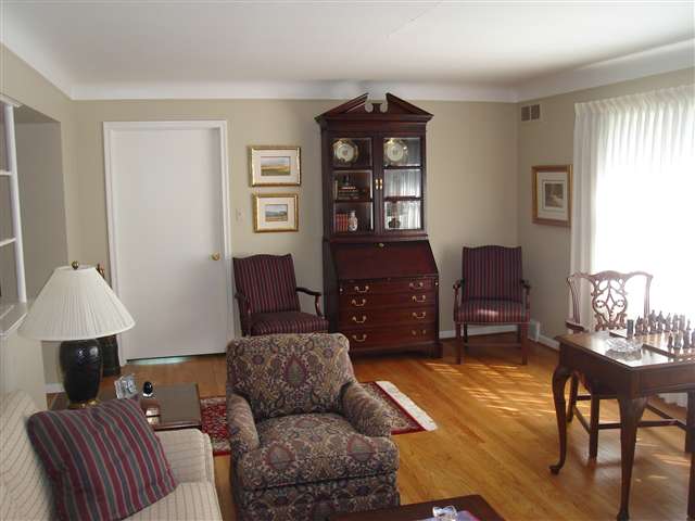 795 Harcourt Road Grosse Pointe, MI 48230 - Photo 4 of 21 31008181-3.JPG