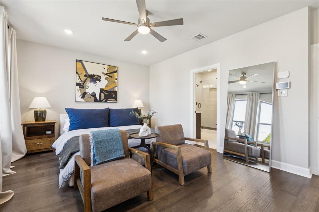 7121 Laurel Ridge Dallas, TX 75231 - Photo 14 of 25 a living room with furniture and wooden floor