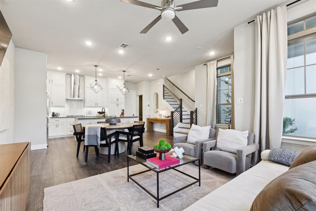 7121 Laurel Ridge Dallas, TX 75231 - Photo 4 of 25 a living room with furniture and kitchen view