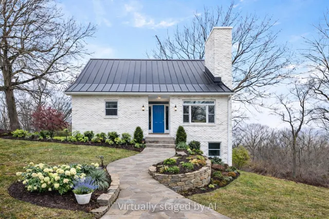 $575,000 | W9658 Stader Road, Whitewater, WI 53190