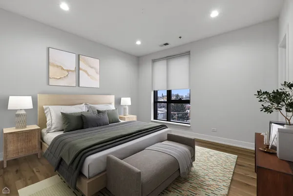 $3,350 | 2357 North Washtenaw Avenue, Unit 204, Chicago, IL 60647