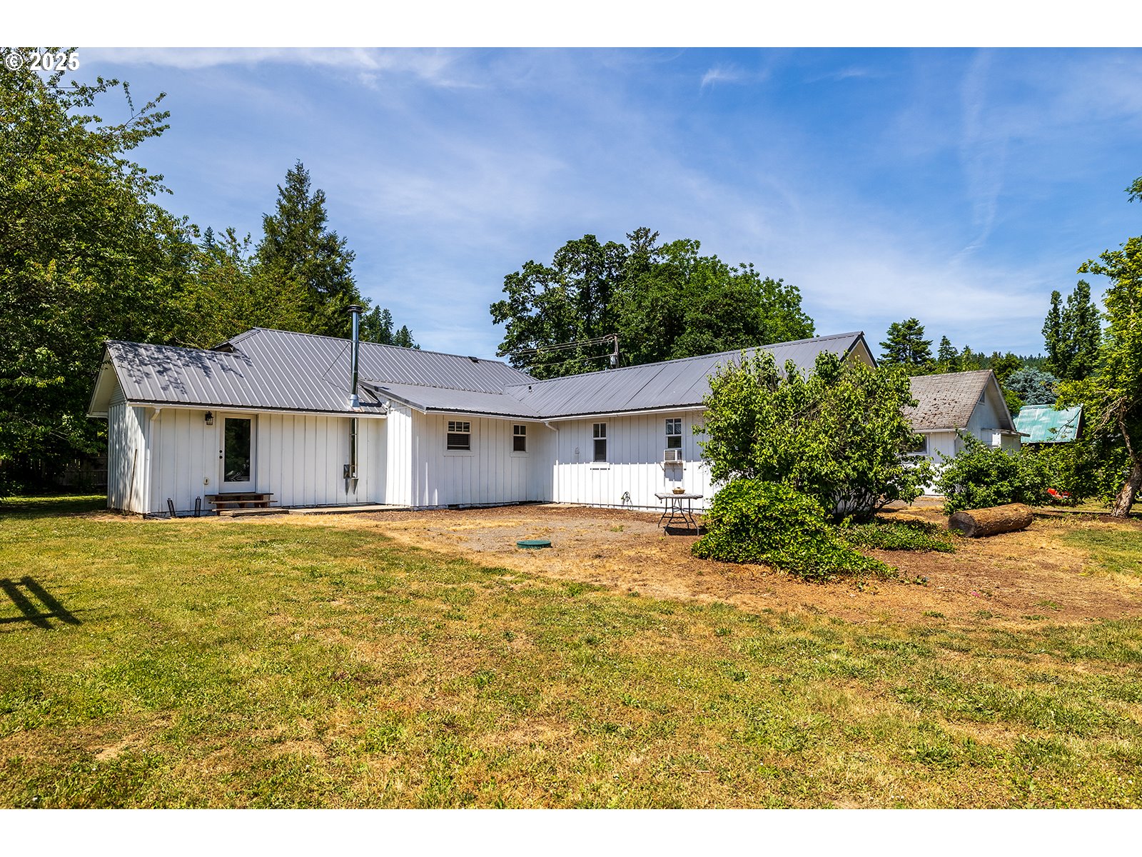 903 Curtin Road Cottage Grove, OR 97424 - Photo 8 of 46