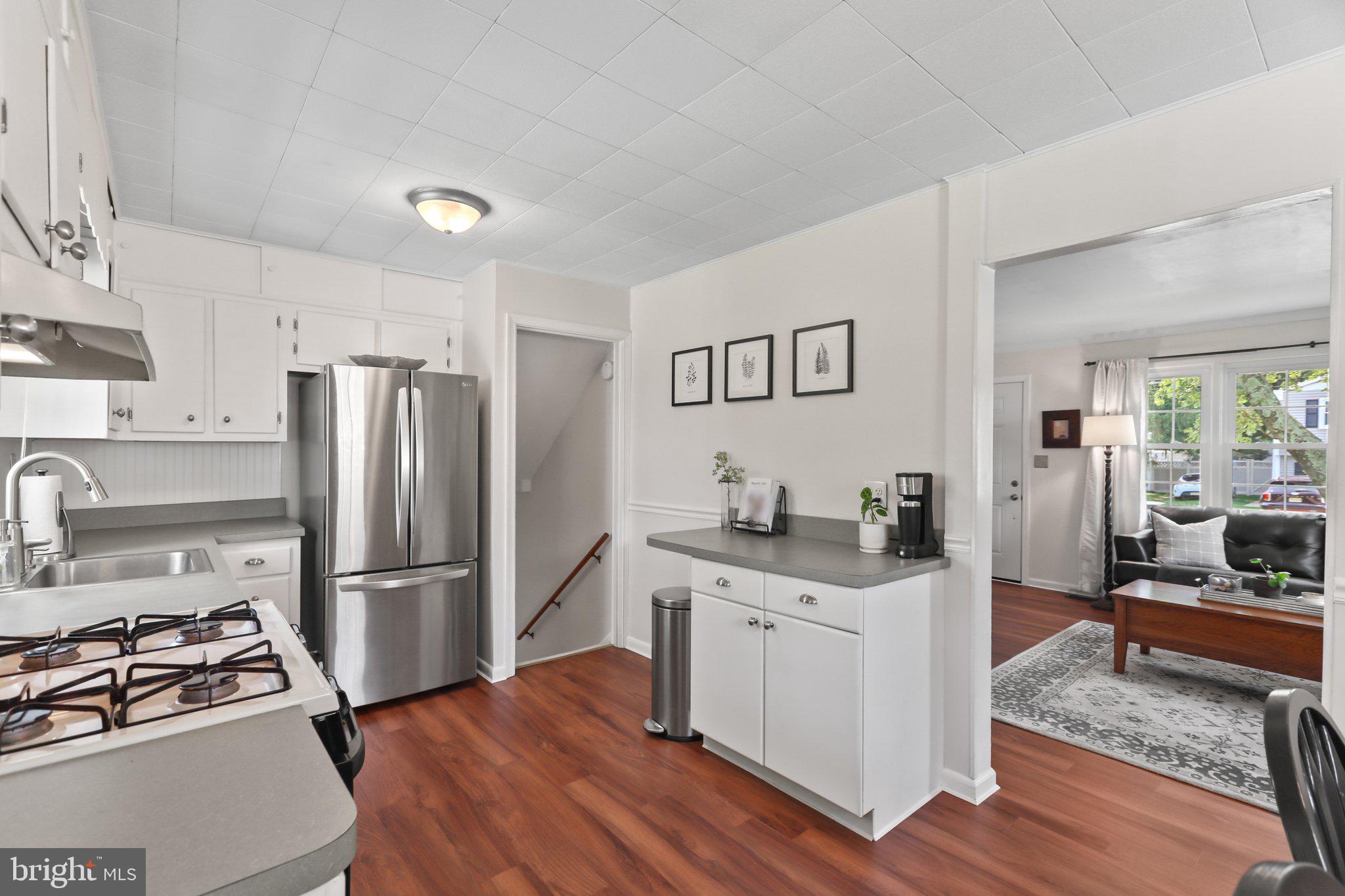 12 Overton Road Hamilton, NJ 08690 - Photo 7 of 45