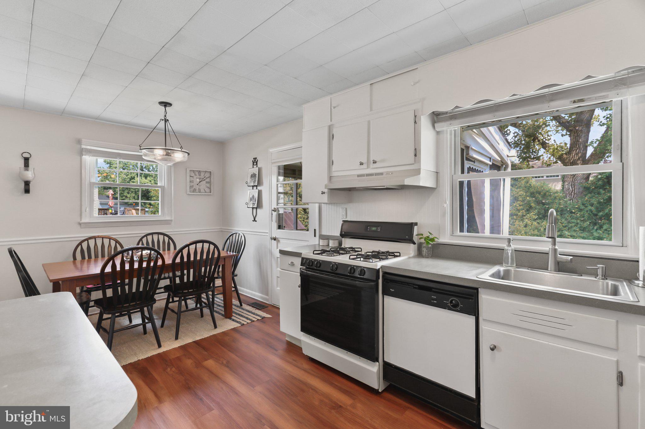 12 Overton Road Hamilton, NJ 08690 - Photo 9 of 45