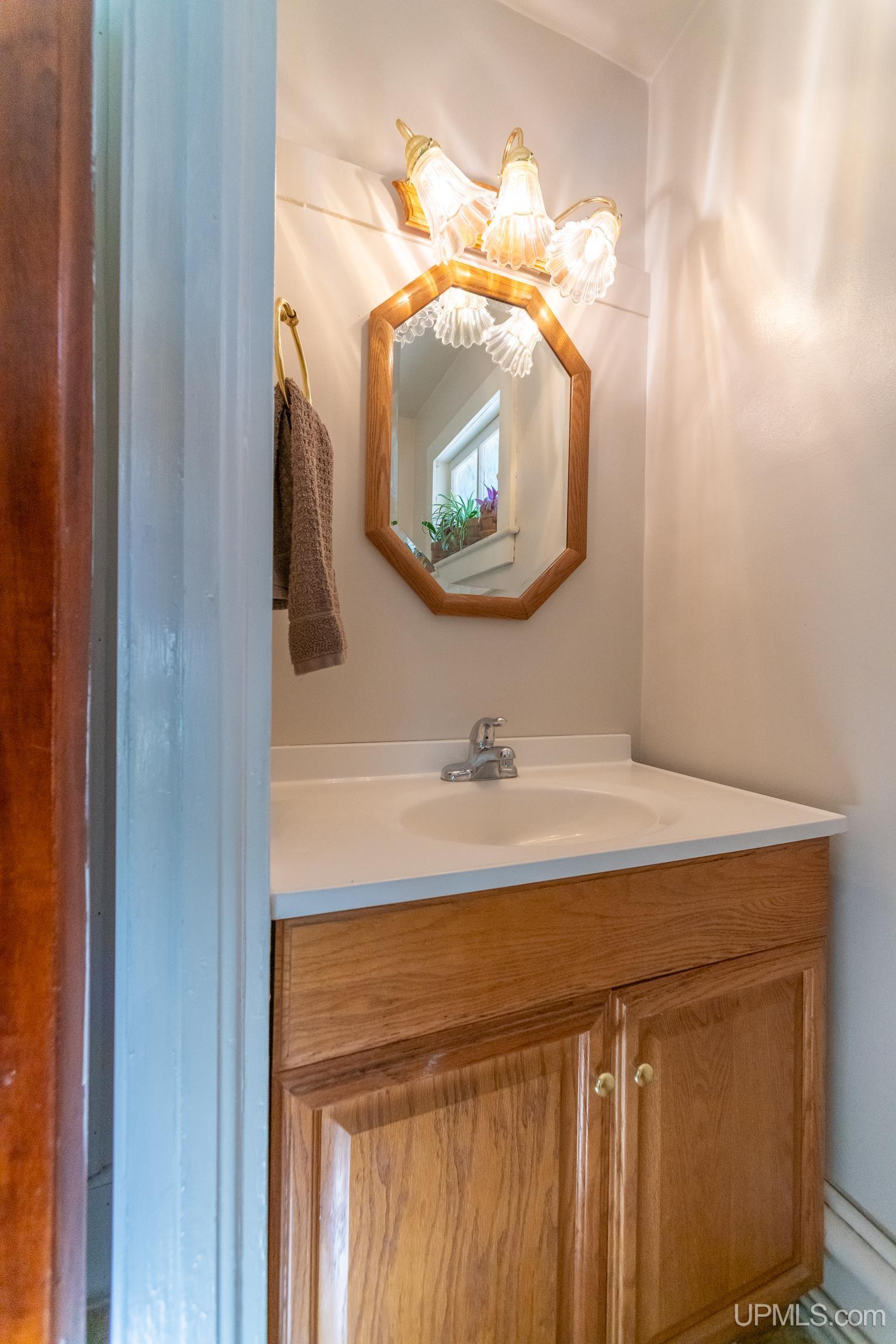 509 East Ridge Street Ishpeming, MI 49849 - Photo 22 of 34