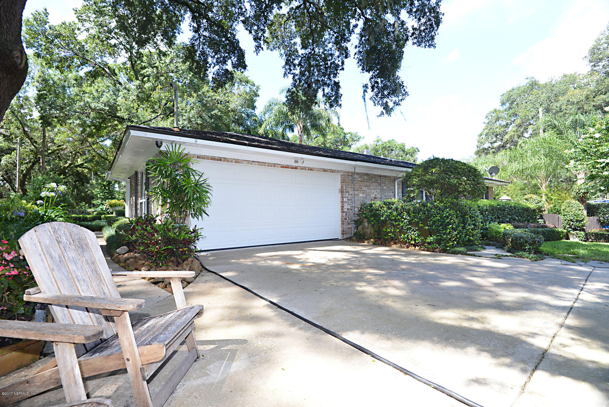 668 Mickler Road Jacksonville, FL 32211 - Photo 26 of 30 GARAGE & PARKING