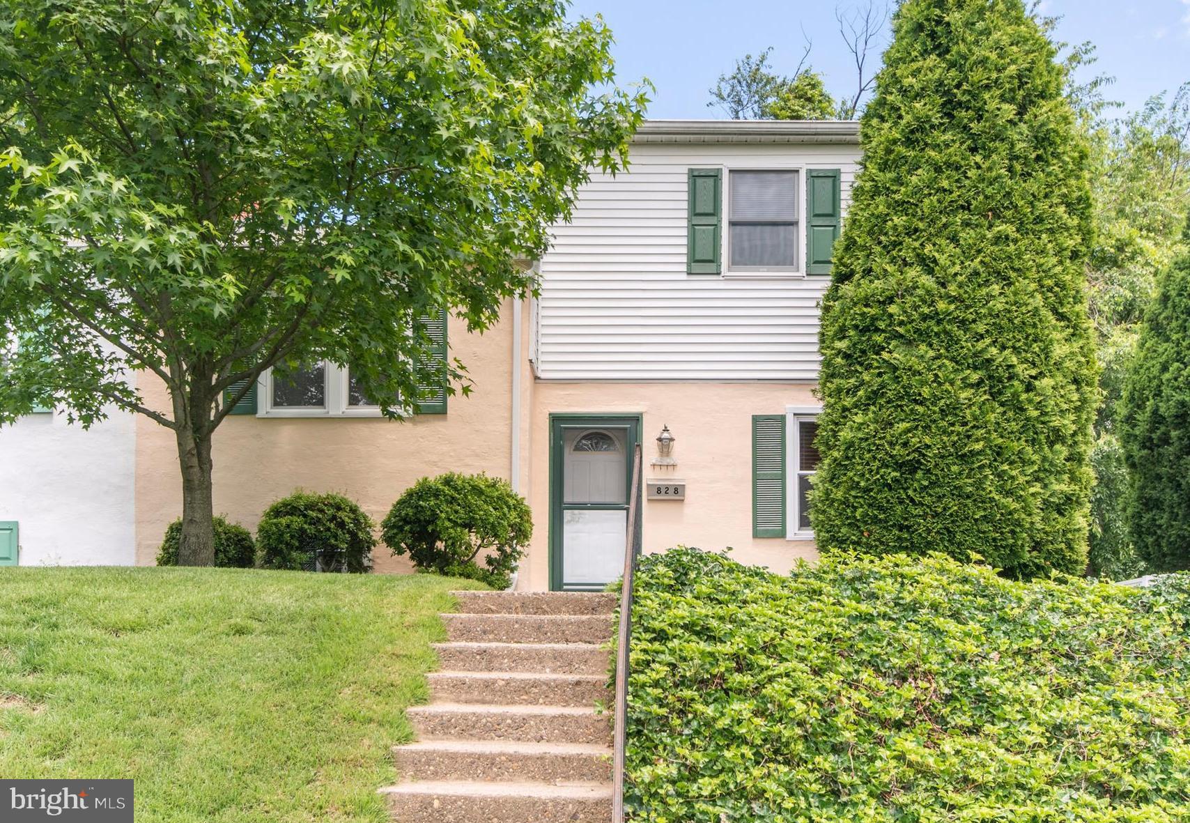 828 East Cathedral Road Philadelphia, PA 19128 - Photo 1 of 25