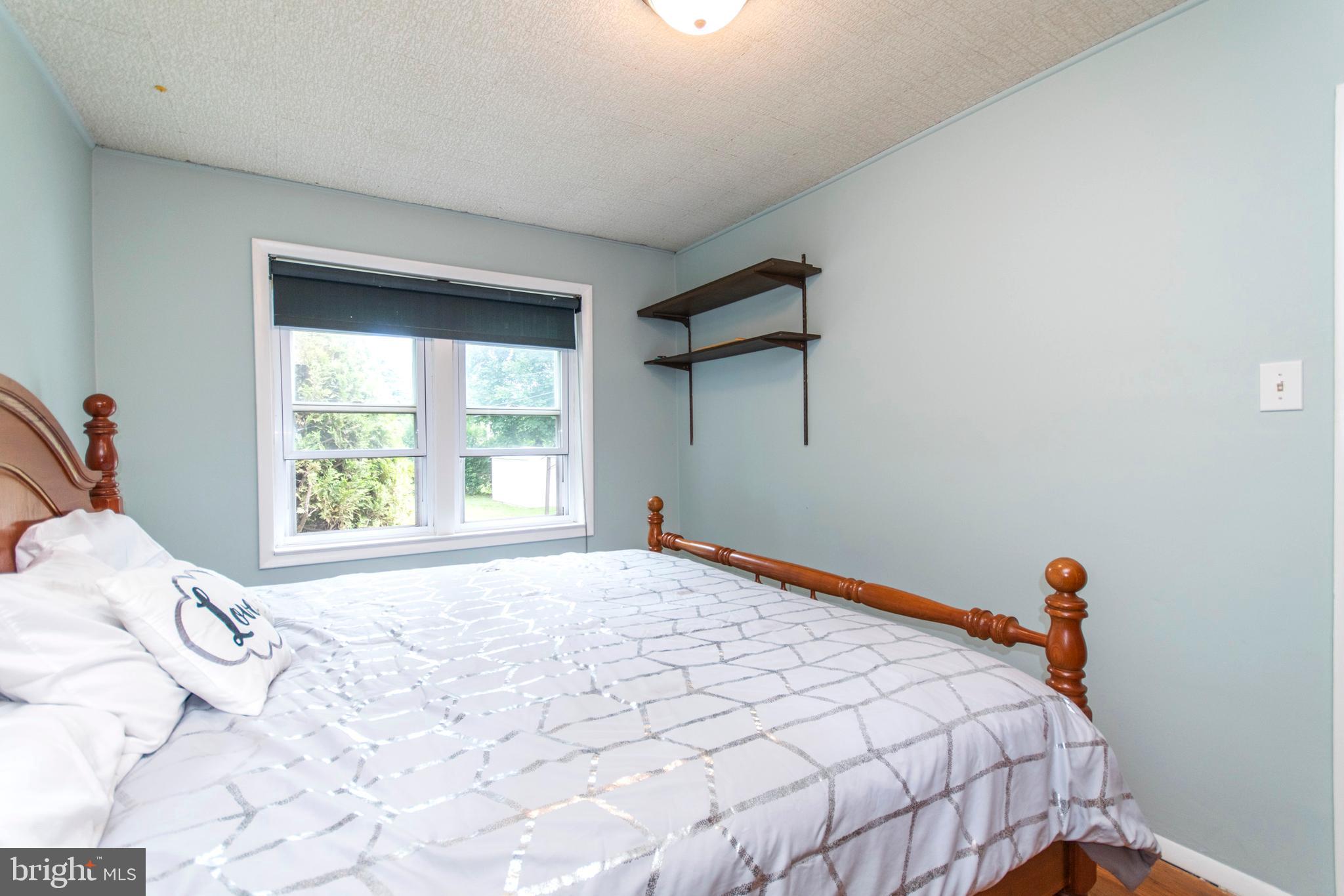 828 East Cathedral Road Philadelphia, PA 19128 - Photo 14 of 25