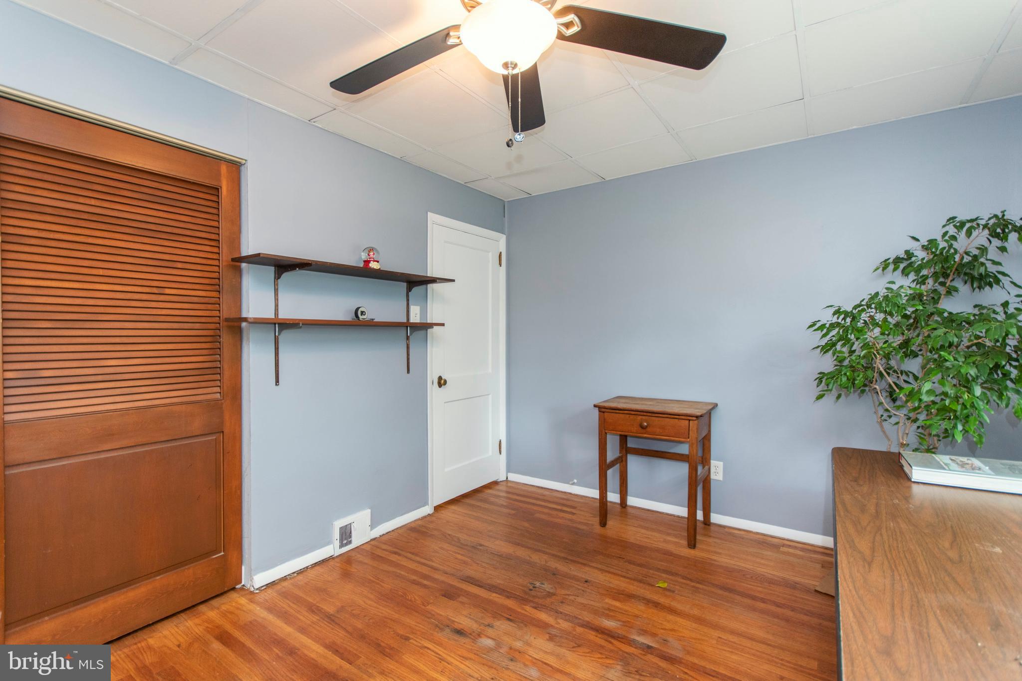 828 East Cathedral Road Philadelphia, PA 19128 - Photo 16 of 25