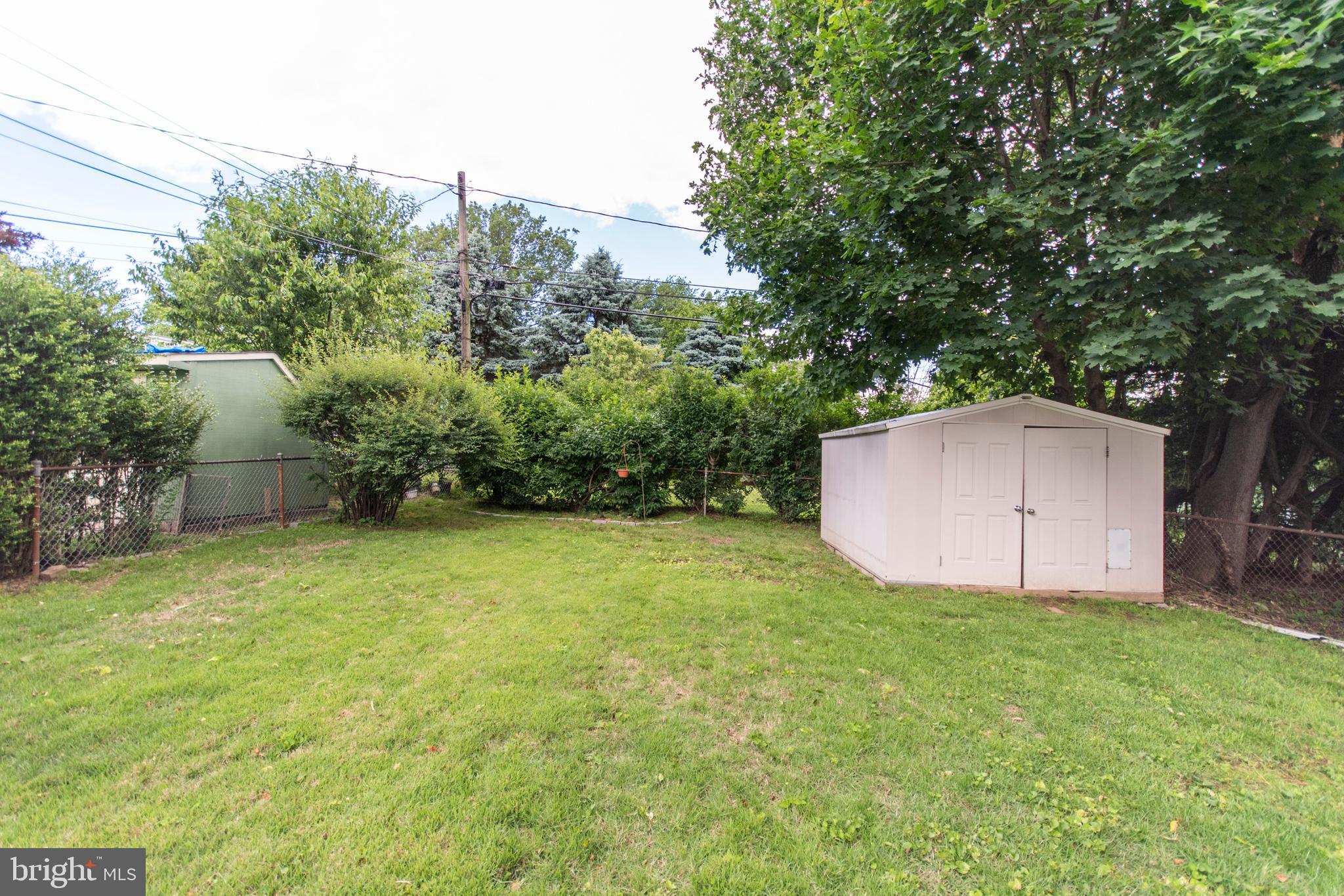 828 East Cathedral Road Philadelphia, PA 19128 - Photo 25 of 25