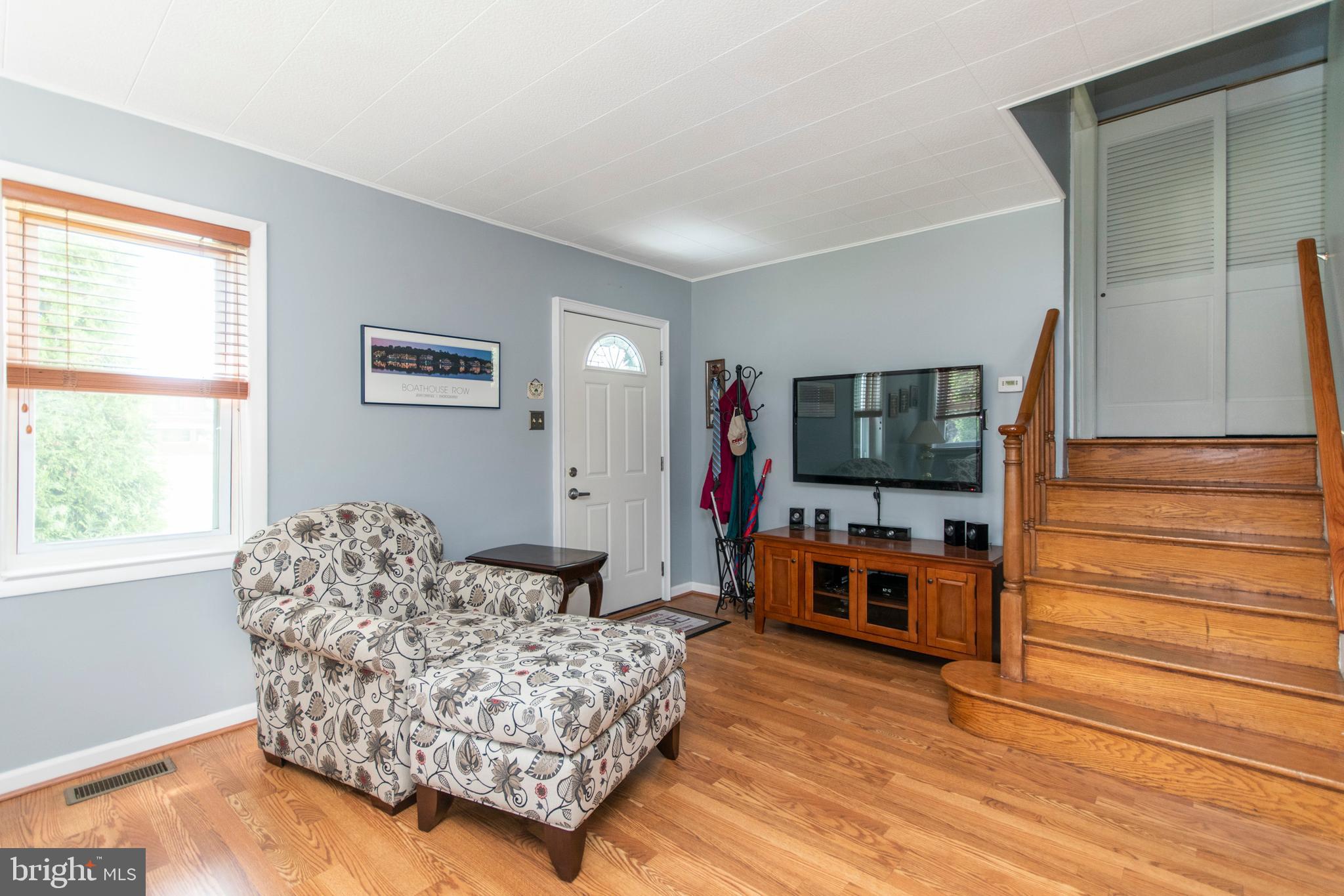 828 East Cathedral Road Philadelphia, PA 19128 - Photo 5 of 25