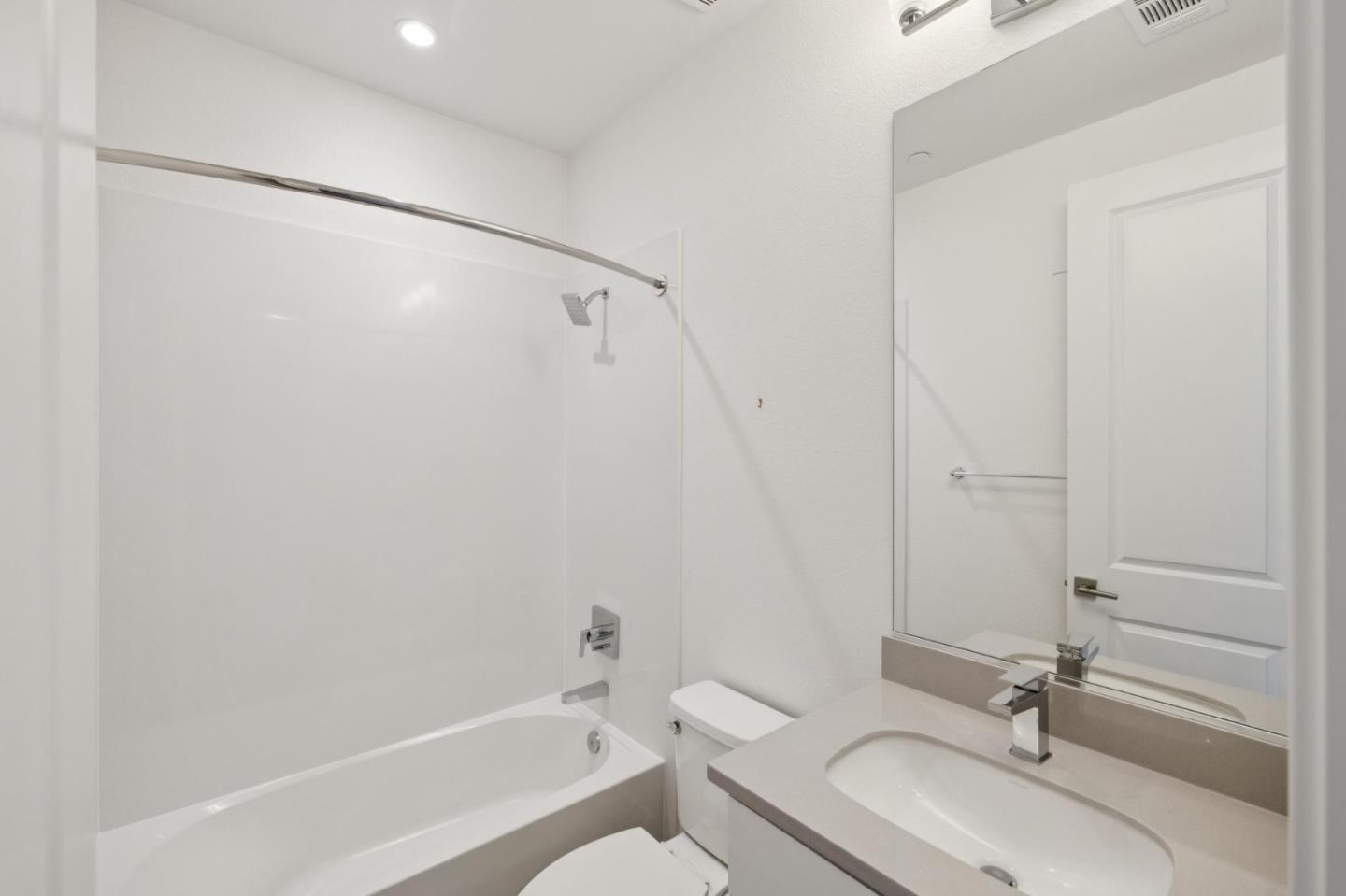 1373 West Middlefield Road Mountain View, CA 94043 - Photo 28 of 41 Gallery Image 28