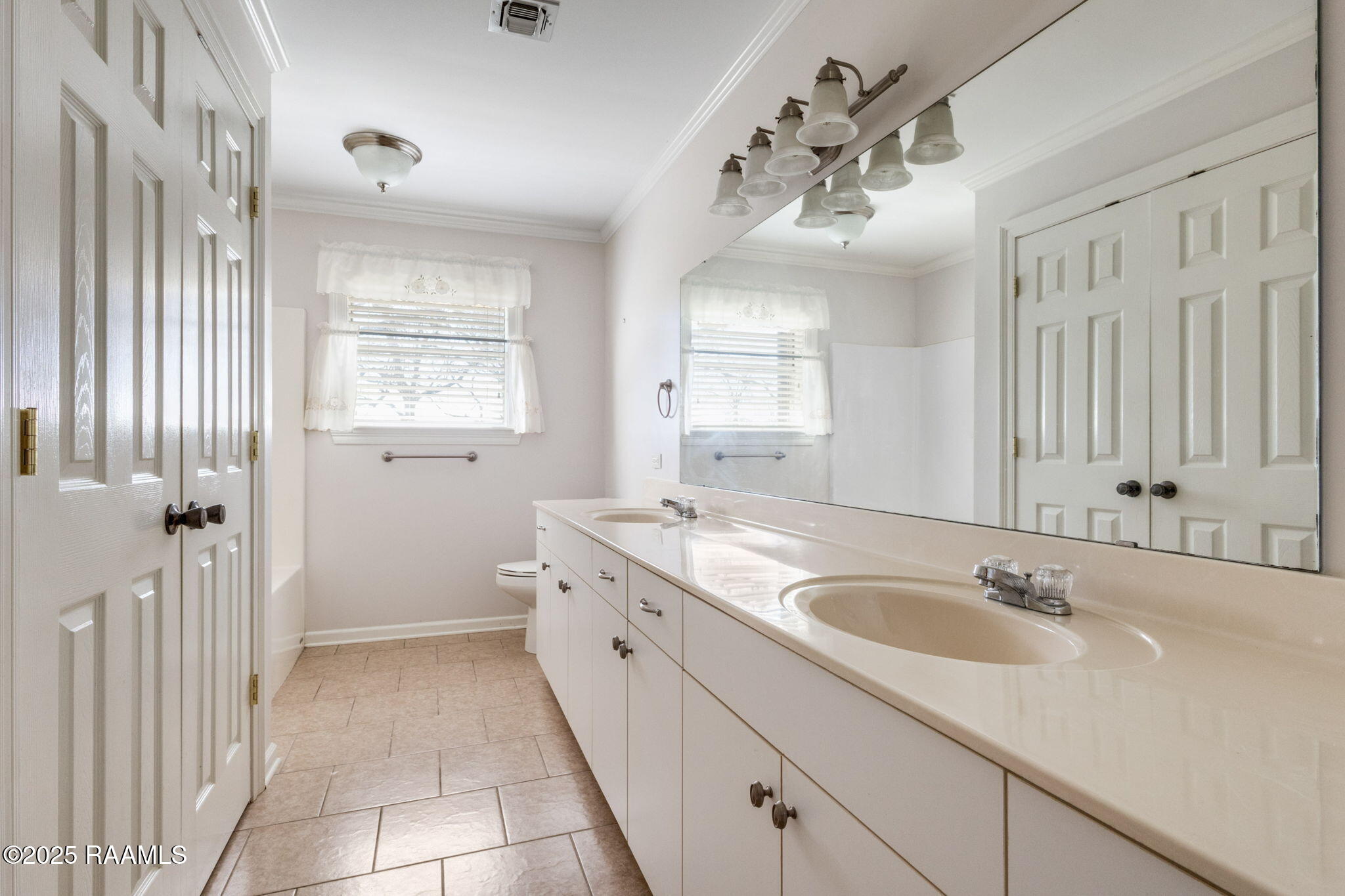 6317 Highway 14 New Iberia, LA 70560 - Photo 11 of 24 9-web-or-mls-6317 LA-14-6