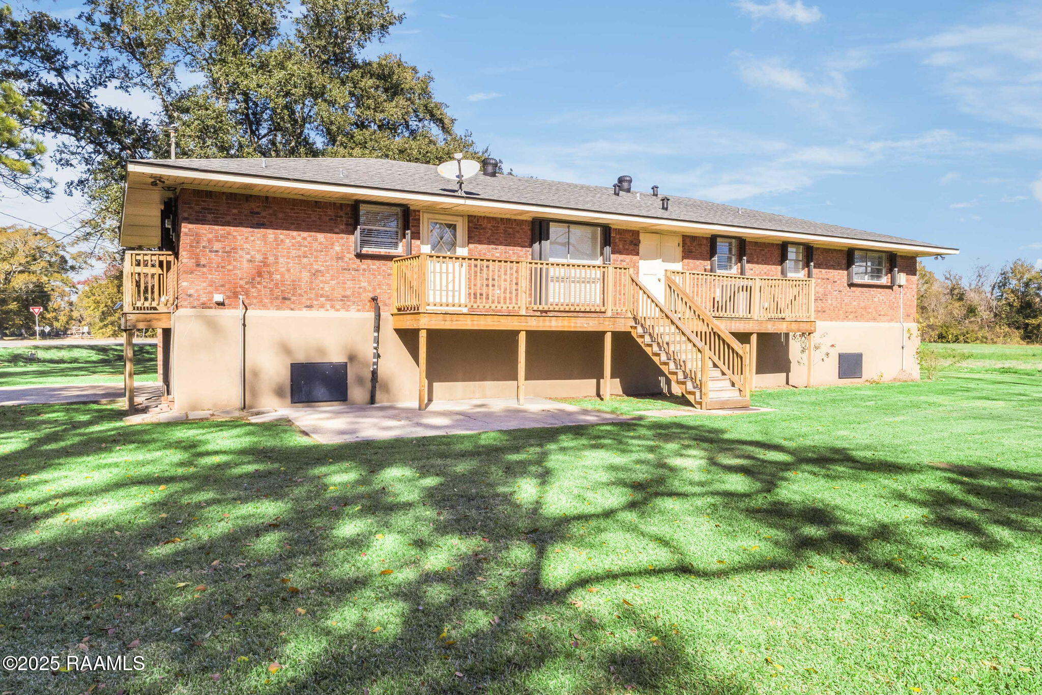 6317 Highway 14 New Iberia, LA 70560 - Photo 18 of 24 25-web-or-mls-6317 LA-14-20