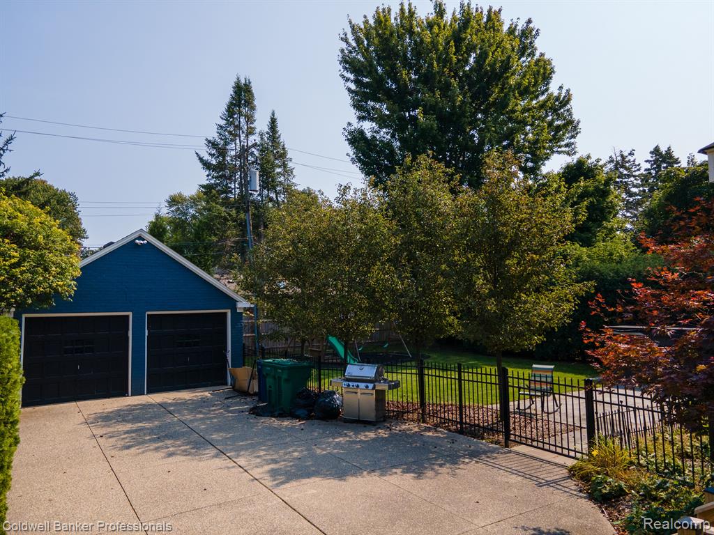 780 Whittier Road Grosse Pointe Park, MI 48230 - Photo 6 of 52