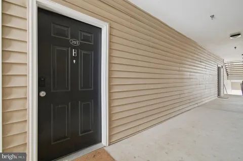 $255,000 | 13501 Derry Glen Court, Unit 203, Germantown, MD 20874