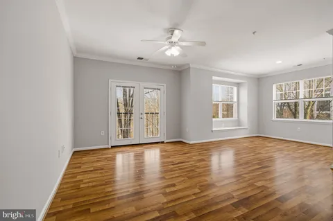 $255,000 | 13501 Derry Glen Court, Unit 203, Germantown, MD 20874